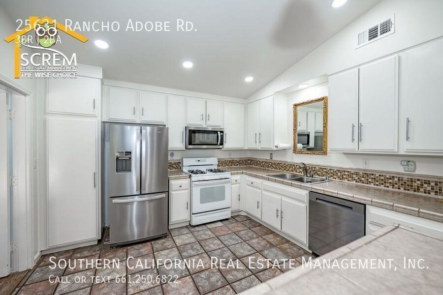 25631 Rancho Adobe Rd - Photo 7 of 21