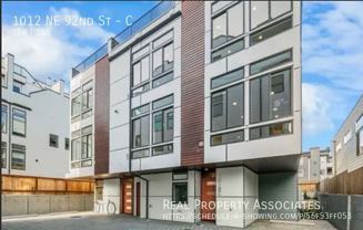 1012 Ne 92nd St #C - Photo 1 of 1