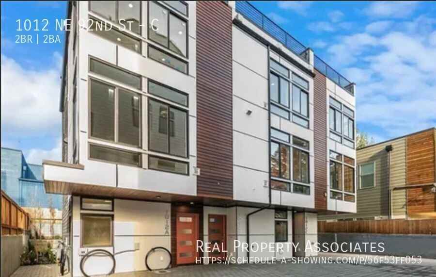 1012 Ne 92nd St #C - Photo 2 of 22