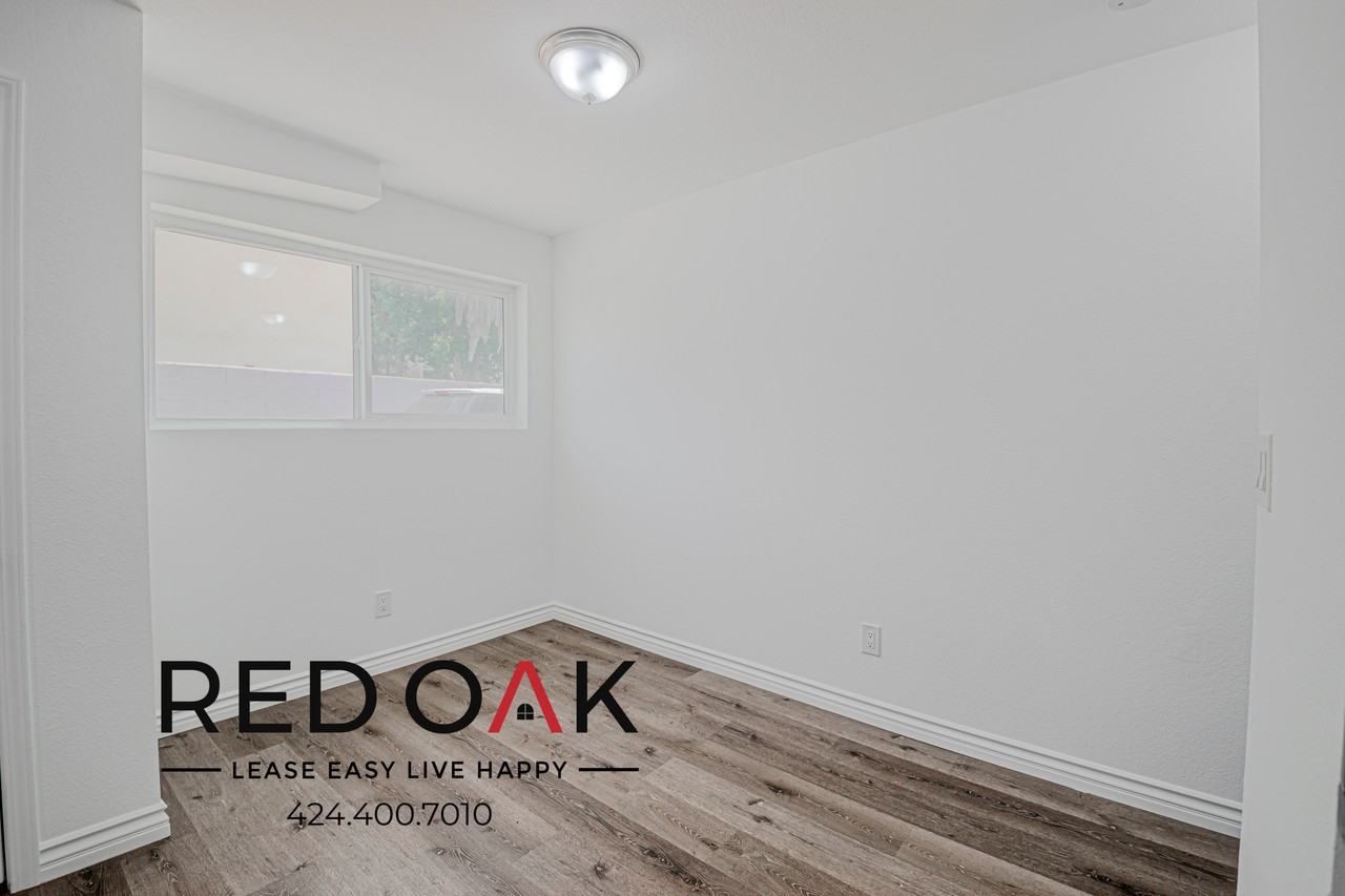 545 W 14th St #22 - Photo 3 of 15