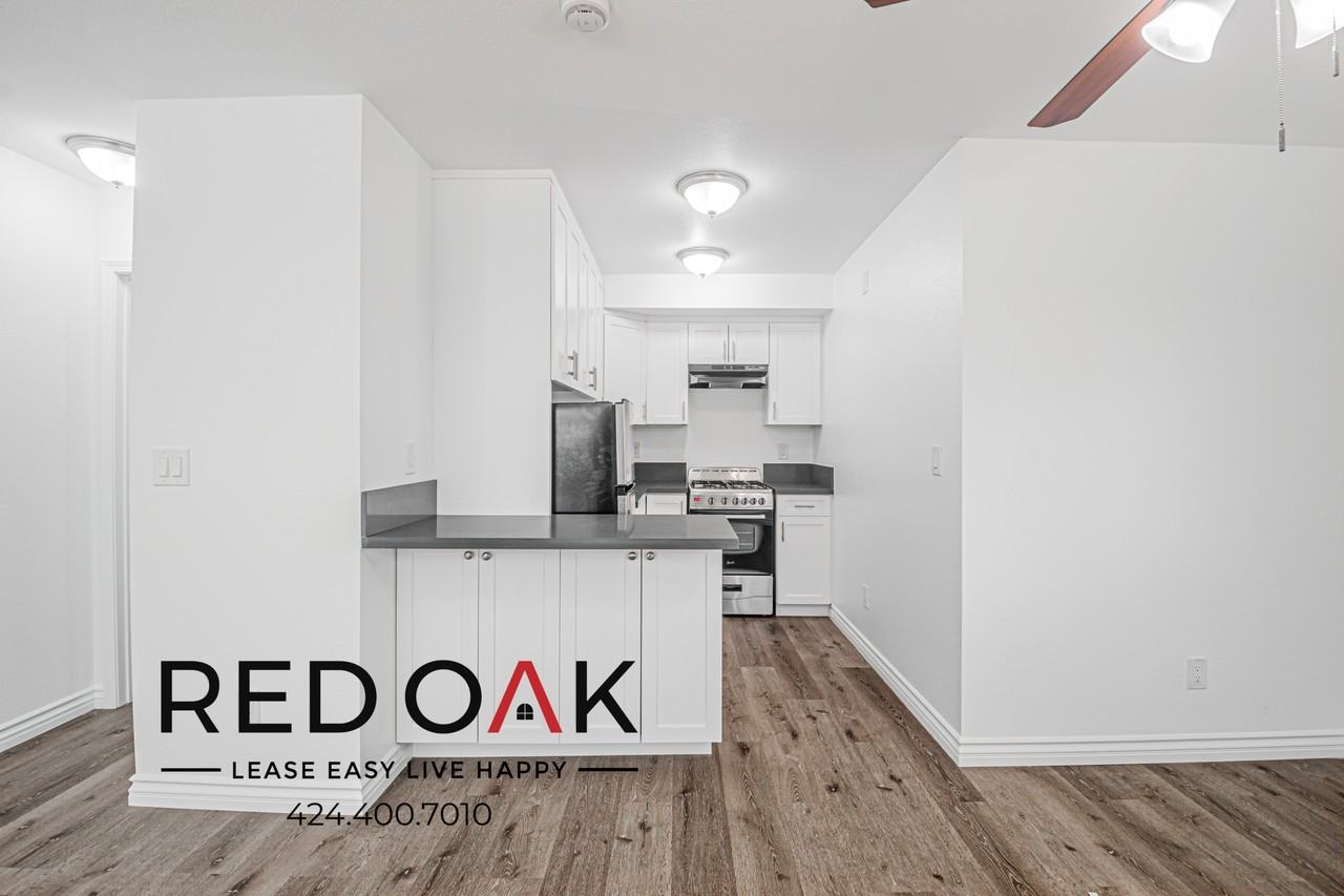 545 W 14th St #22 - Photo 5 of 15