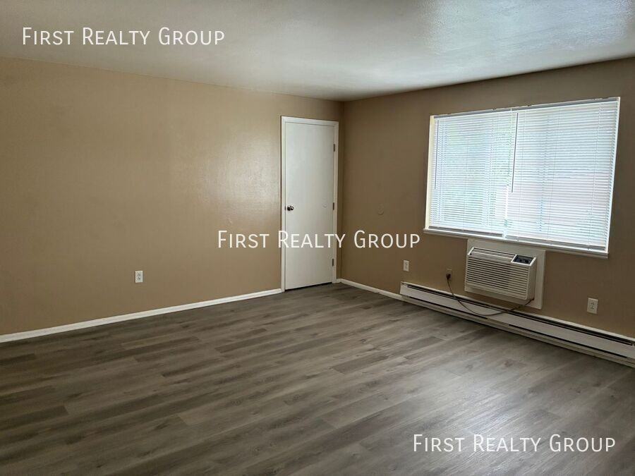 4909 Northcutt Pl #11 - Photo 4 of 8