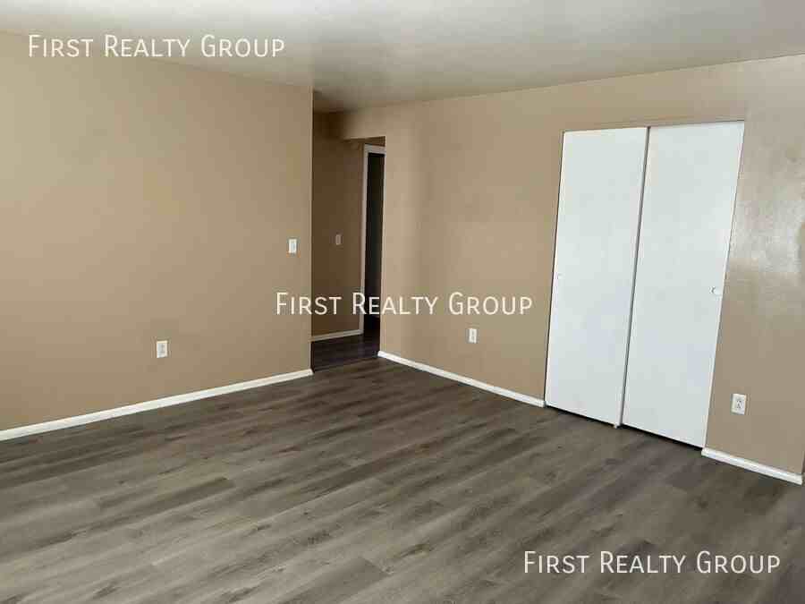4909 Northcutt Pl #11 - Photo 5 of 8