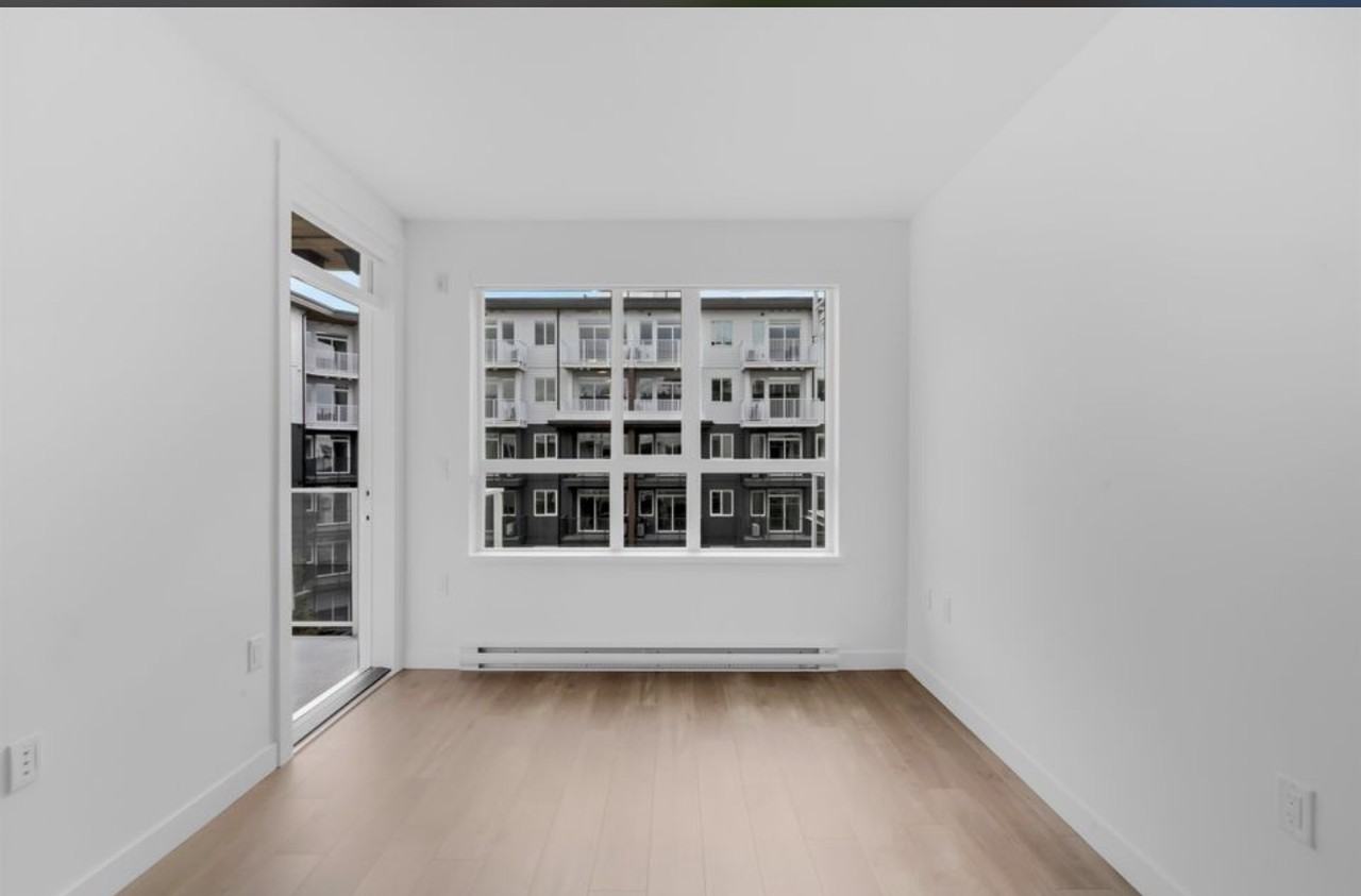 700 Grover Avenue - Photo 6 of 12