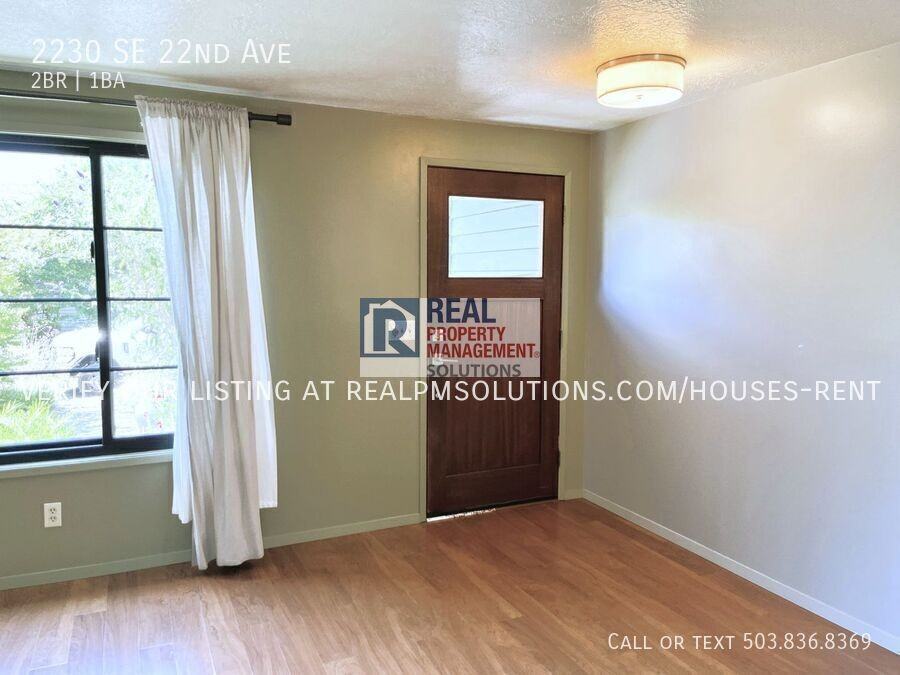 2230 Se 22nd Ave - Photo 4 of 42