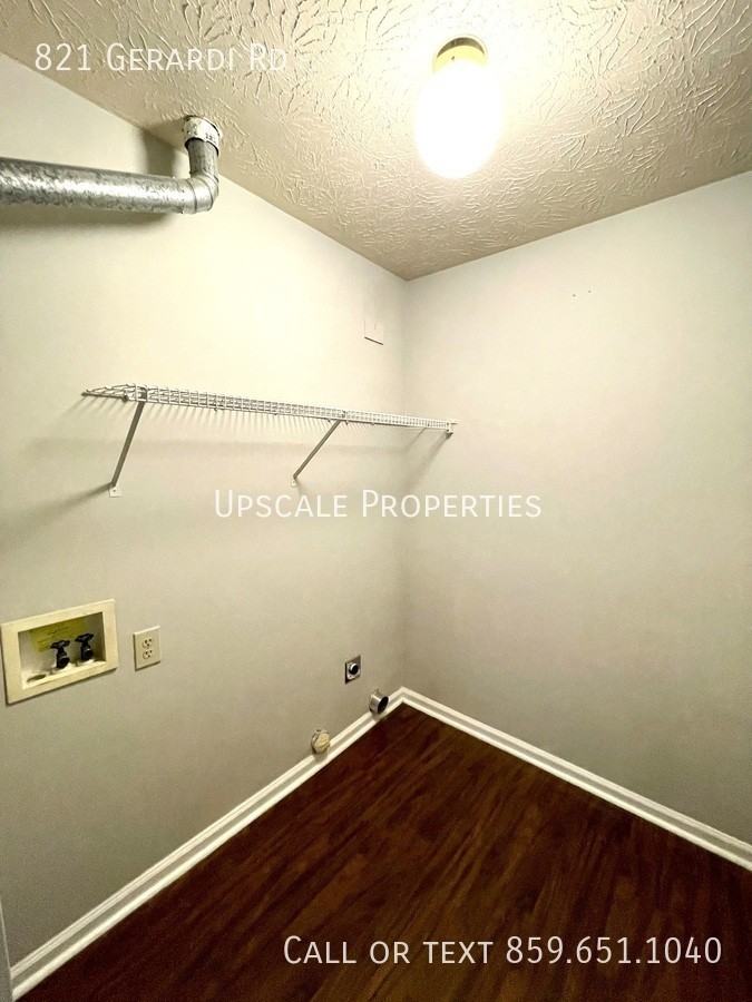 821 Gerardi Rd - Photo 6 of 16