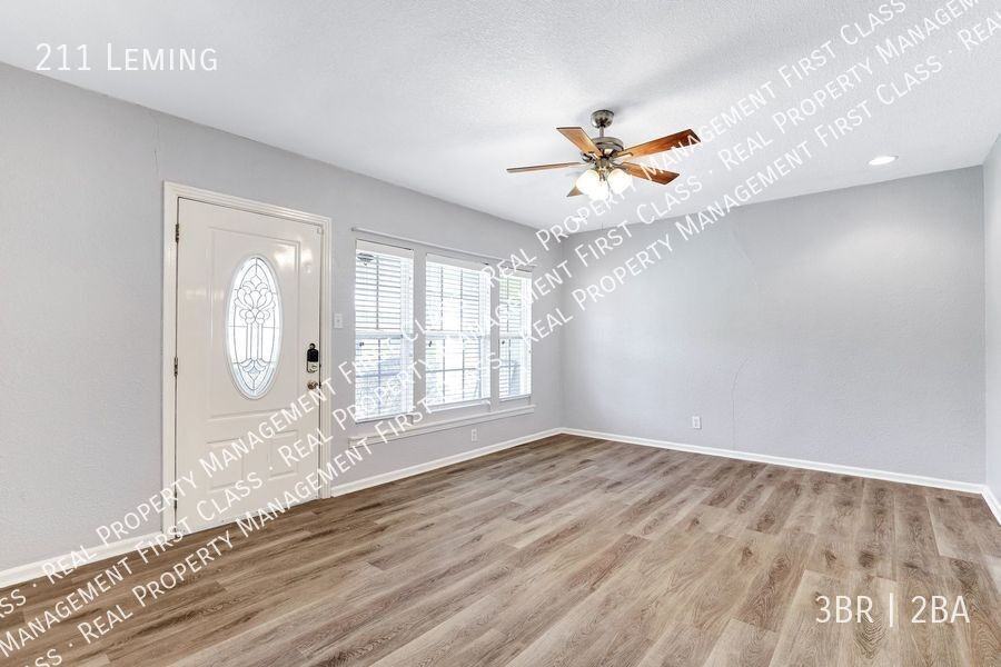 211 Leming Dr - Photo 4 of 27