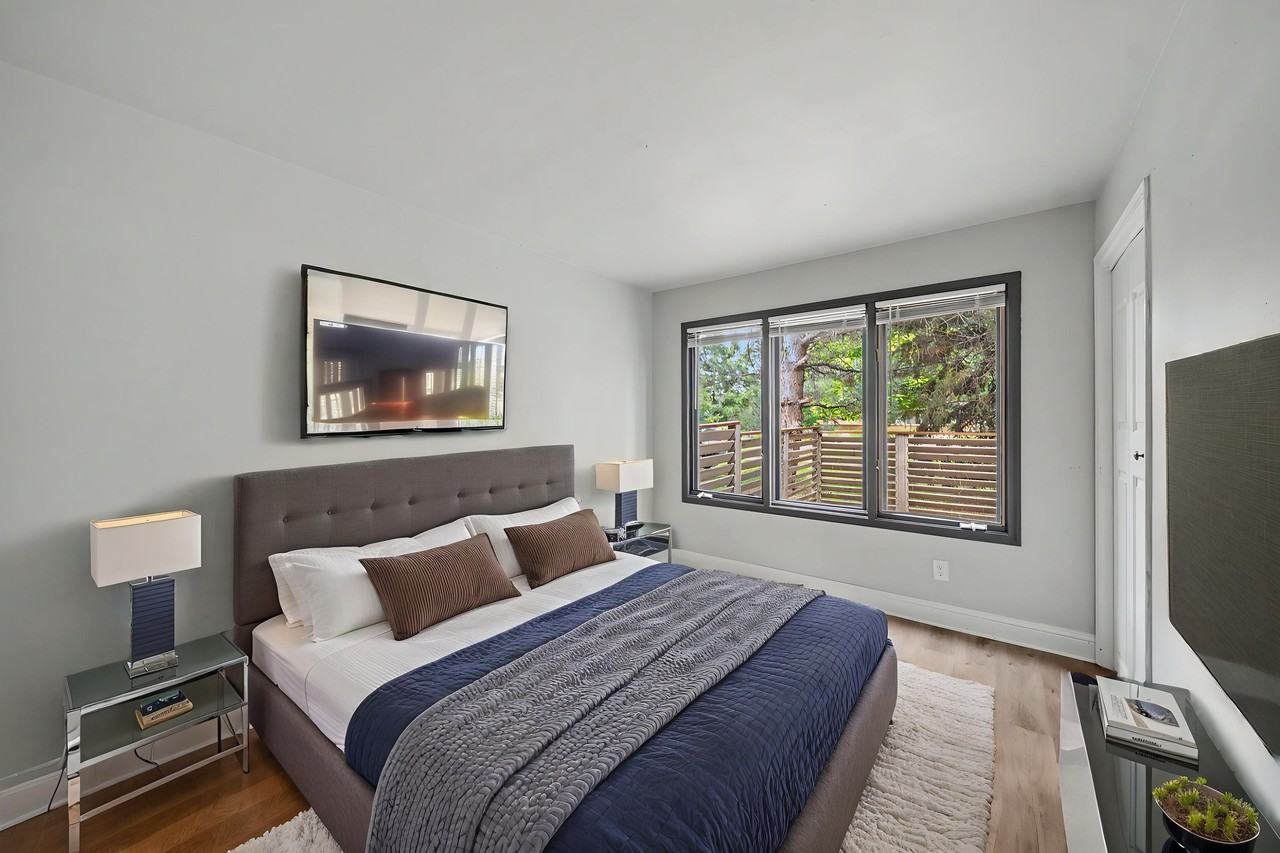 5584 Stonewall Pl - Photo 2 of 7