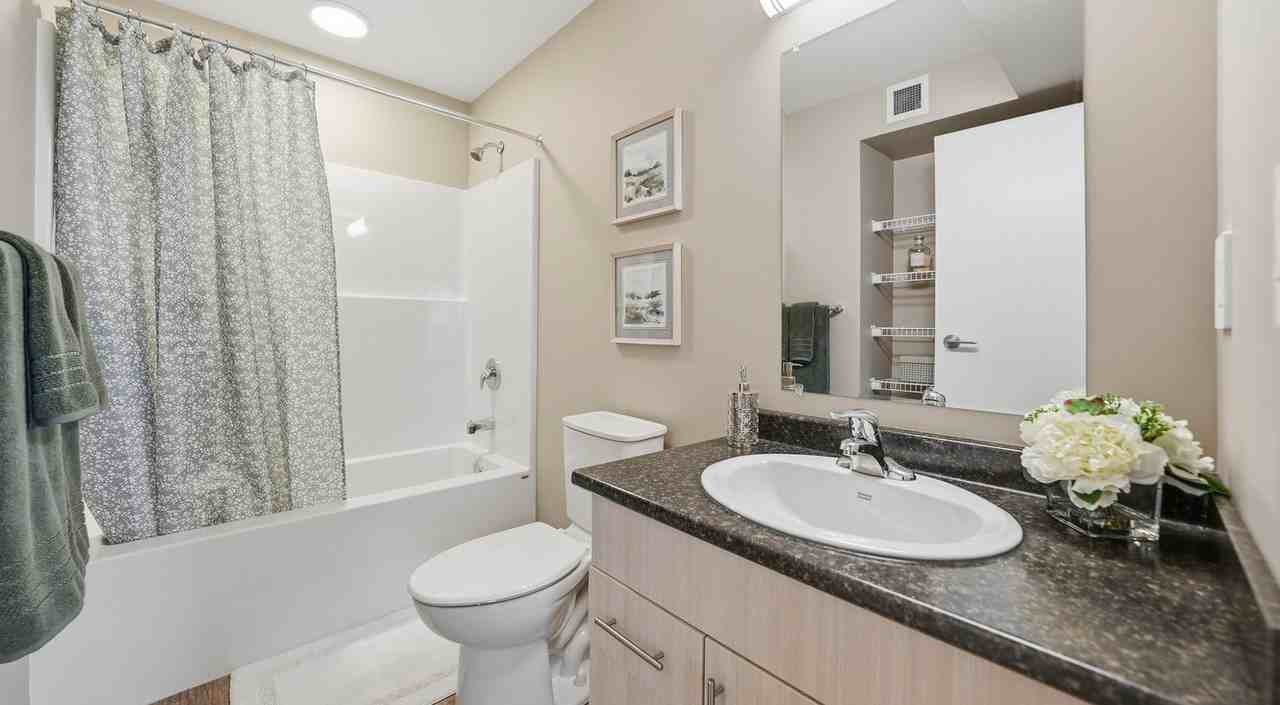 Vista Green Apartments - Photo 7 of 19