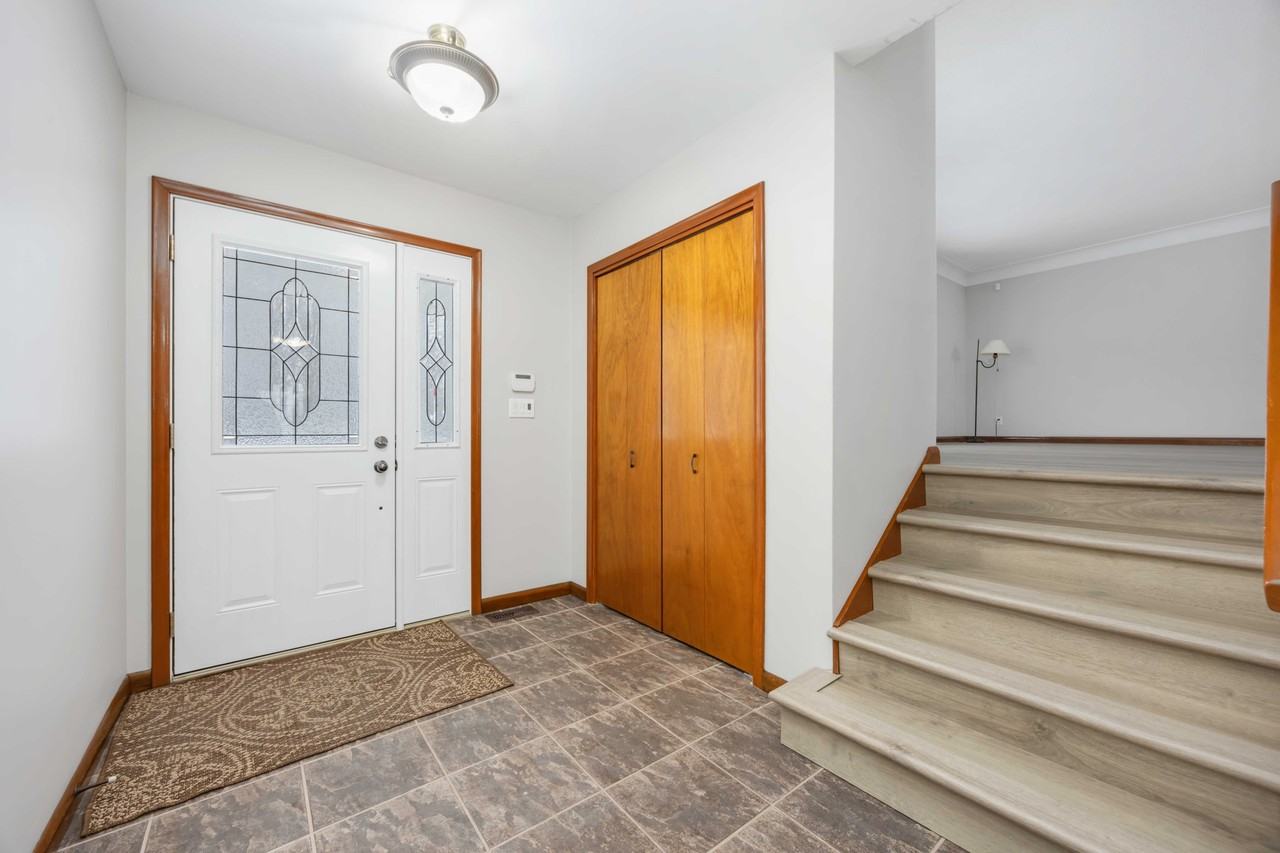 3051 Egremont, Camlachie - - - Photo 3 of 10