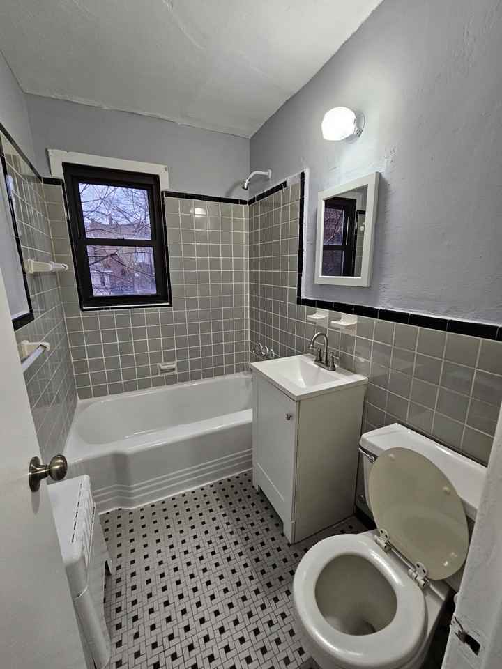 425 Mount Prospect Avenue #416 - Photo 2 of 8
