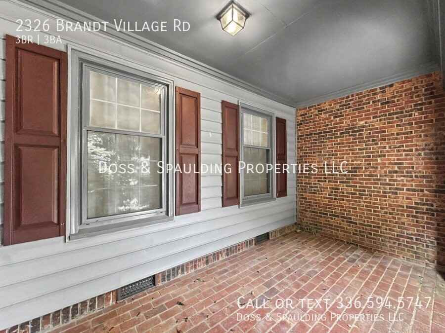 Brandt Lake Ct - Photo 3 of 28