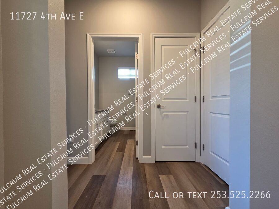 11727 4th Ave E - Photo 4 of 25