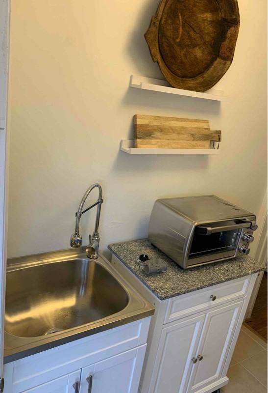 2763 Burkshire Ave - Photo 4 of 12