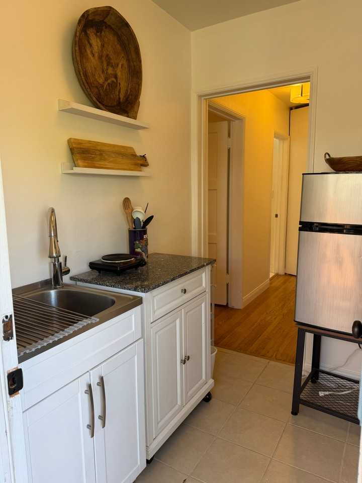 2763 Burkshire Ave - Photo 6 of 12