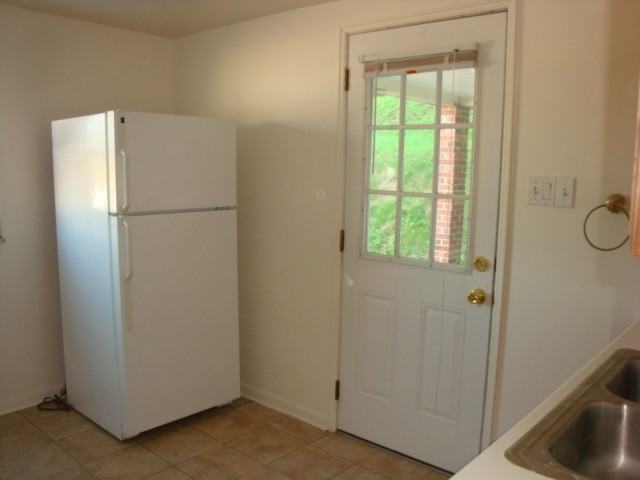 1125 Schang Rd - Photo 3 of 8