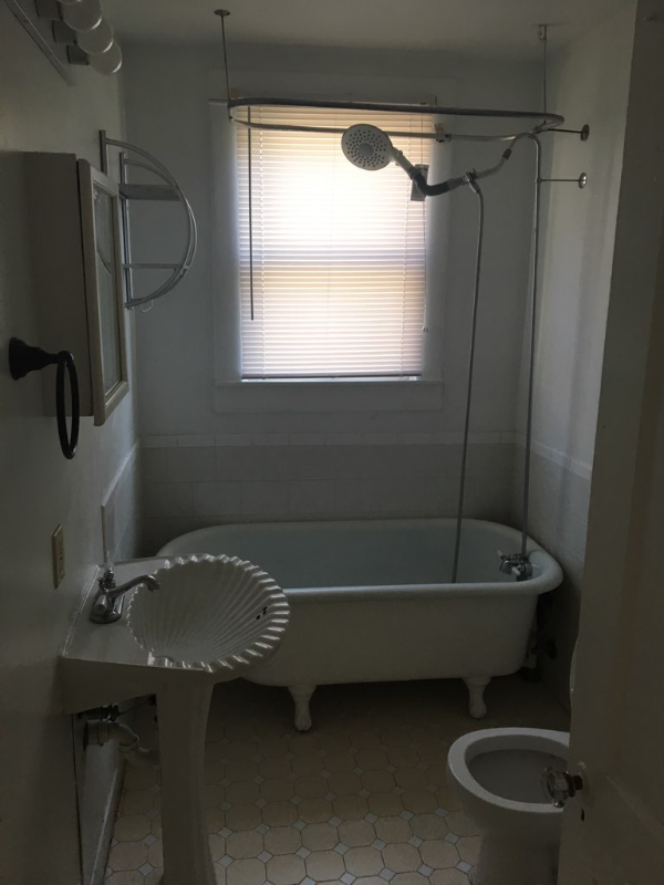 720 Colquitt St #B - Photo 3 of 6