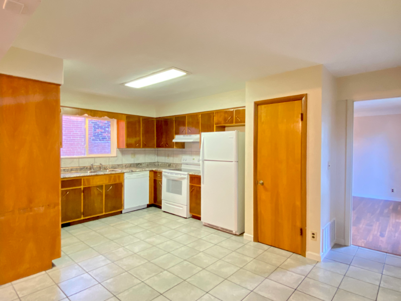 727B Lebanon Ave - Photo 4 of 15