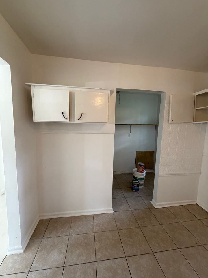 3501 Bennett Ln - Photo 3 of 8