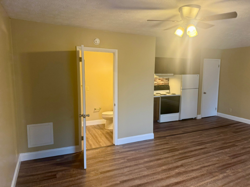 2305 Adams Ave #25 - Photo 3 of 12