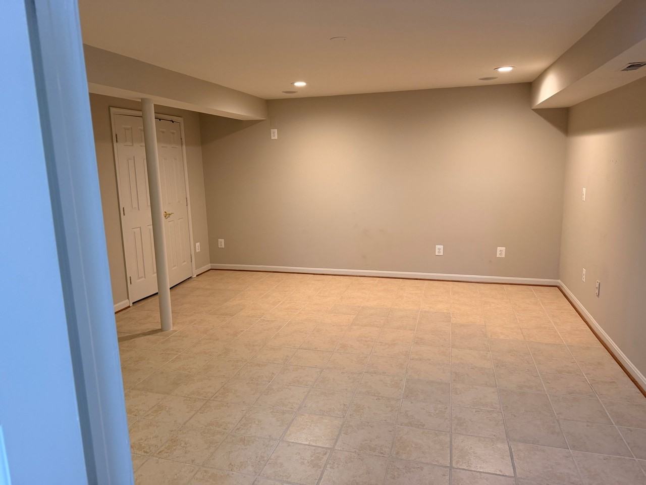Breezyhill Dr - Photo 7 of 13