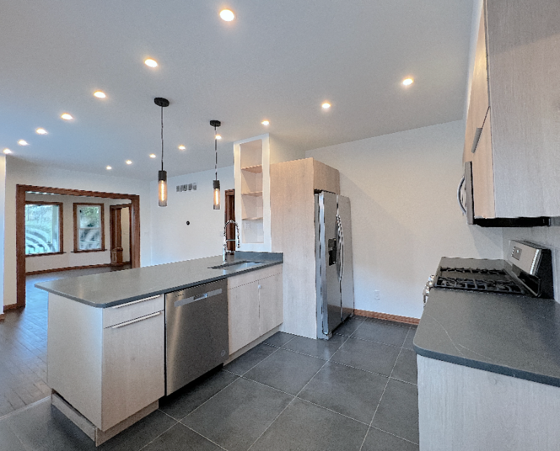 5038 Seminole St - Photo 6 of 18