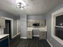 featured image of 180 Oak Grove Ave