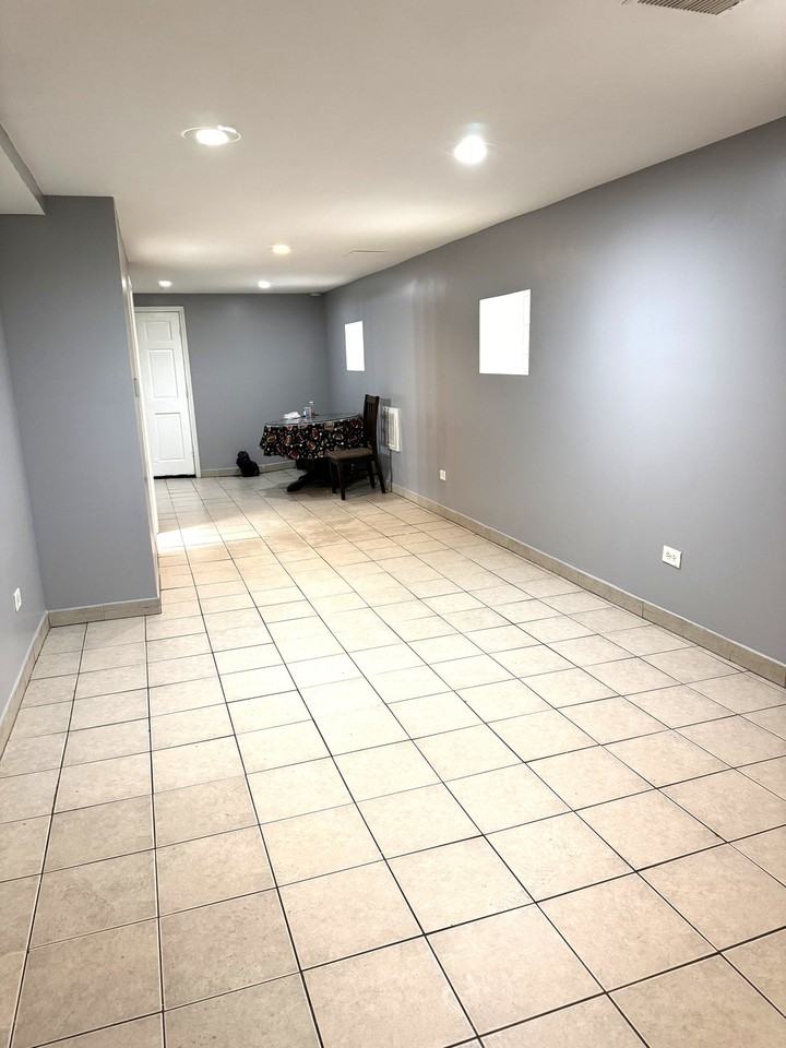 1817 N Luna Ave - Photo 3 of 16