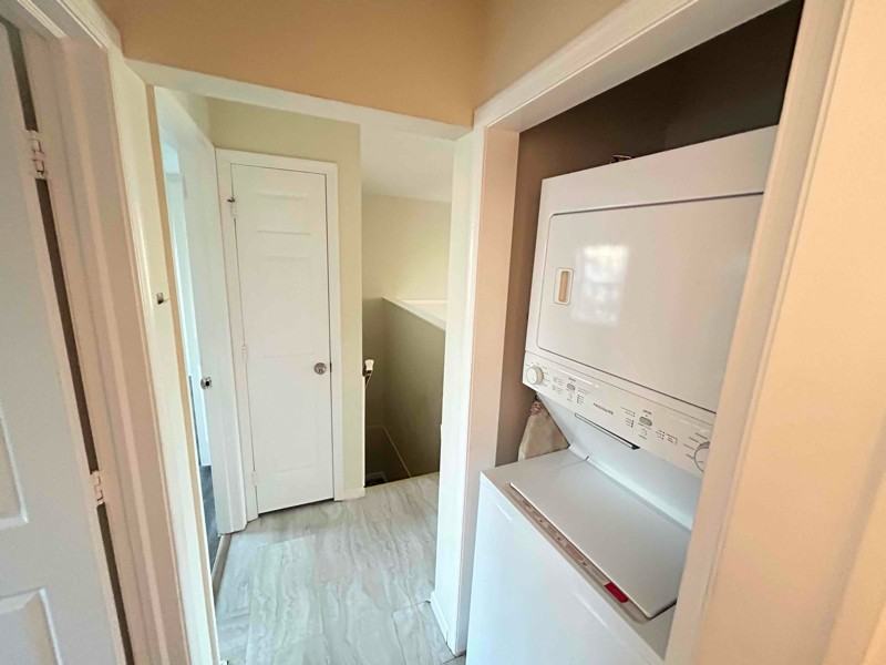 28 Couch St #B - Photo 6 of 10