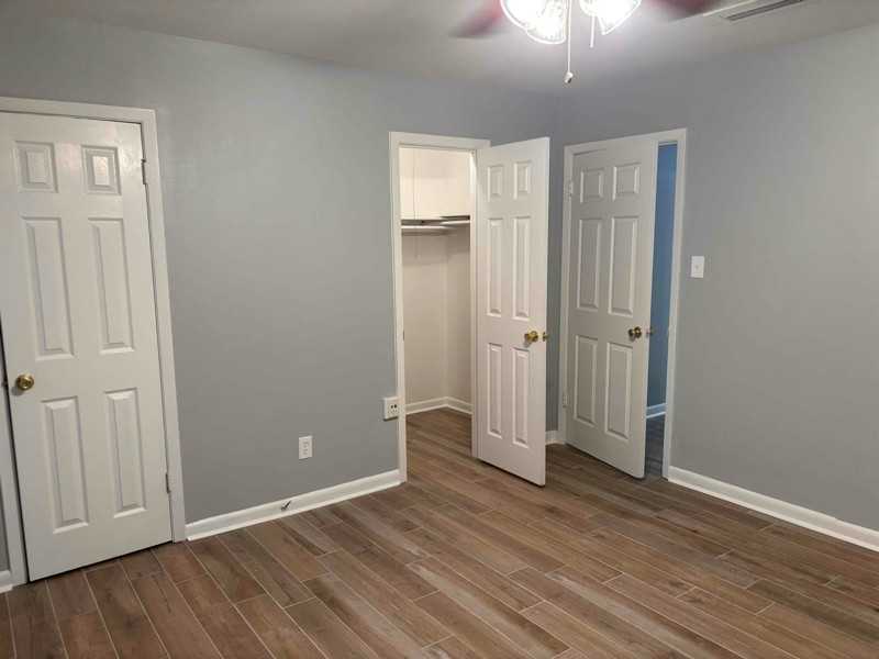 9370 Blom Blvd - Photo 3 of 9