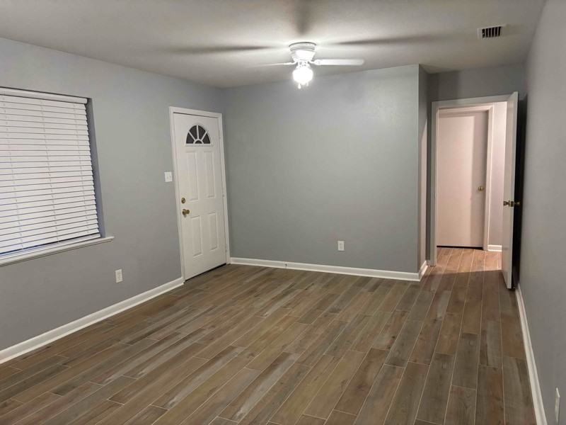 9370 Blom Blvd - Photo 6 of 9