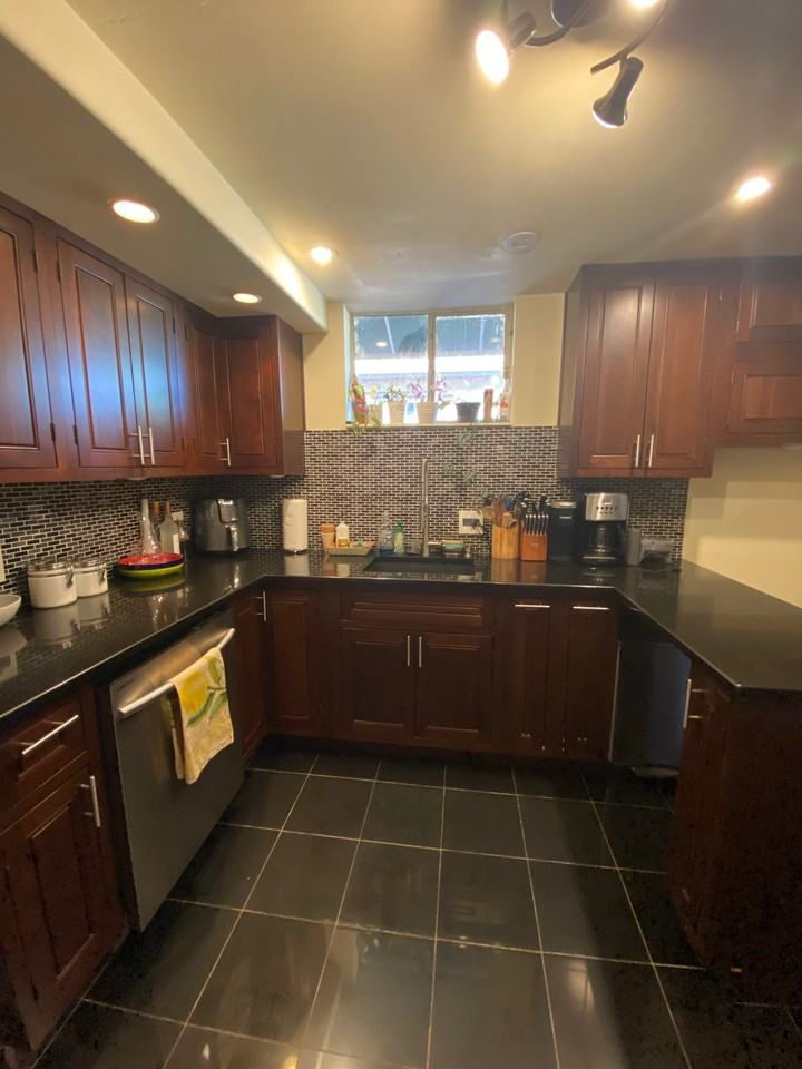 1660 Winona Ct - Photo 5 of 17