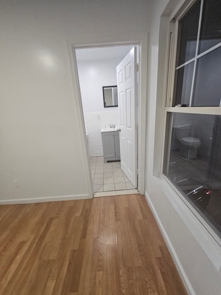 552 E 24th St #2 - Photo 6 of 15