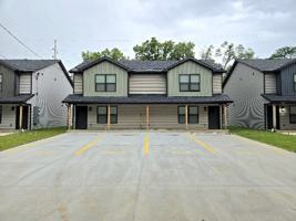 featured image of 3120 Commerce St