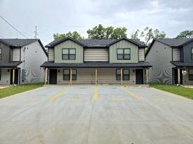 3120 Commerce St - Photo 1 of 1