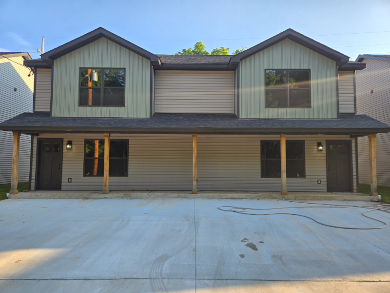3120 Commerce St - Photo 4 of 26