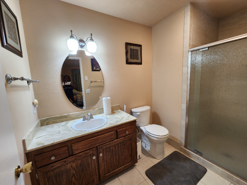 6245 Luxurious - Photo 5 of 39