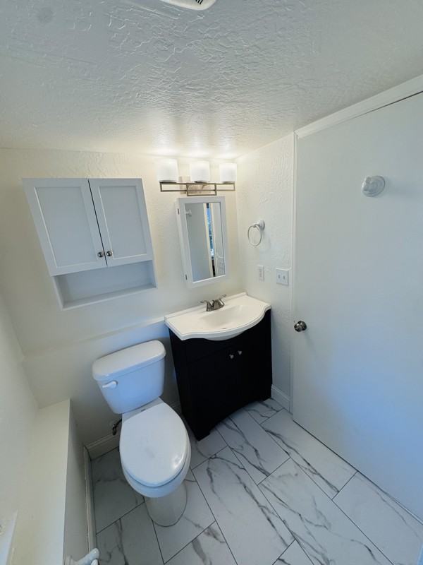 754 Slater St #C - Photo 2 of 13