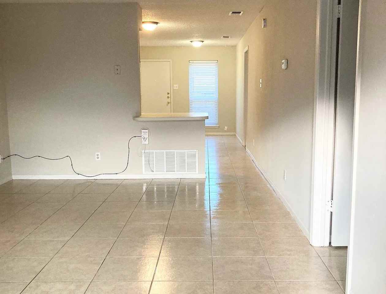 733 Chaparral Cir #733 - Photo 4 of 18