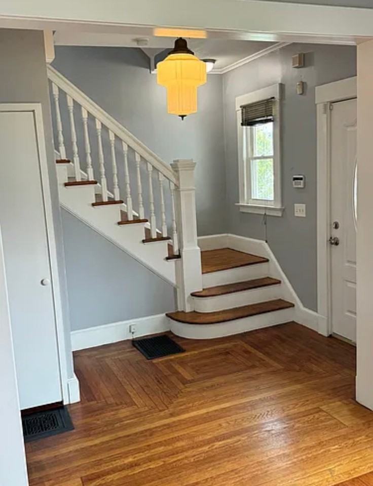 31 Smith St - Photo 2 of 11