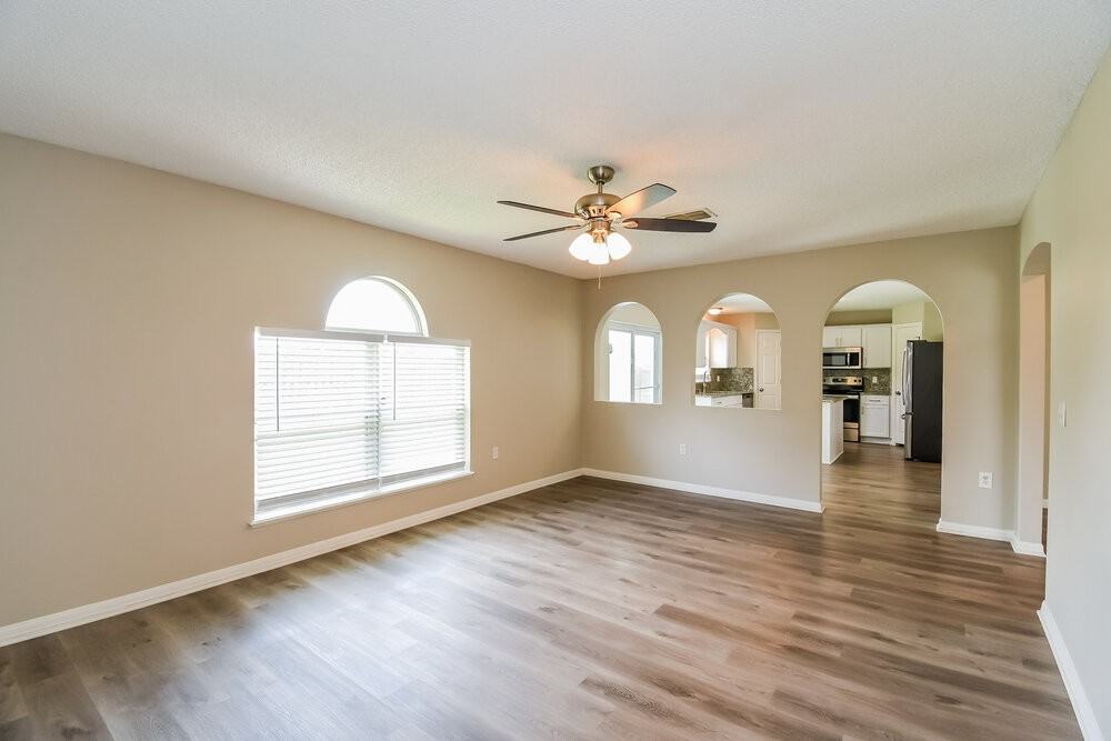 7115 High Bluff Rd - Photo 5 of 17