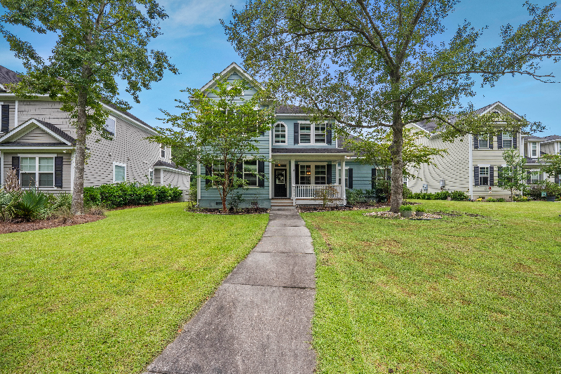 414 Hamlet Cir - Photo 2 of 16