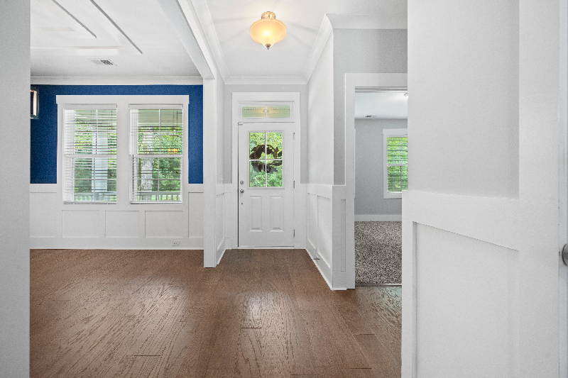 414 Hamlet Cir - Photo 4 of 16