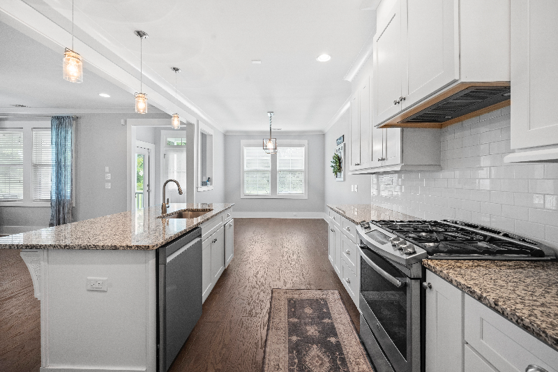 414 Hamlet Cir - Photo 5 of 16