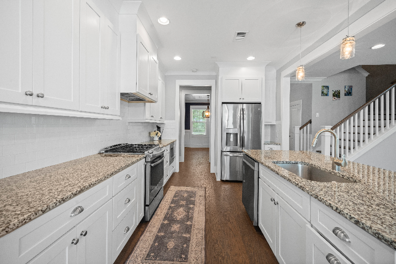414 Hamlet Cir - Photo 6 of 16