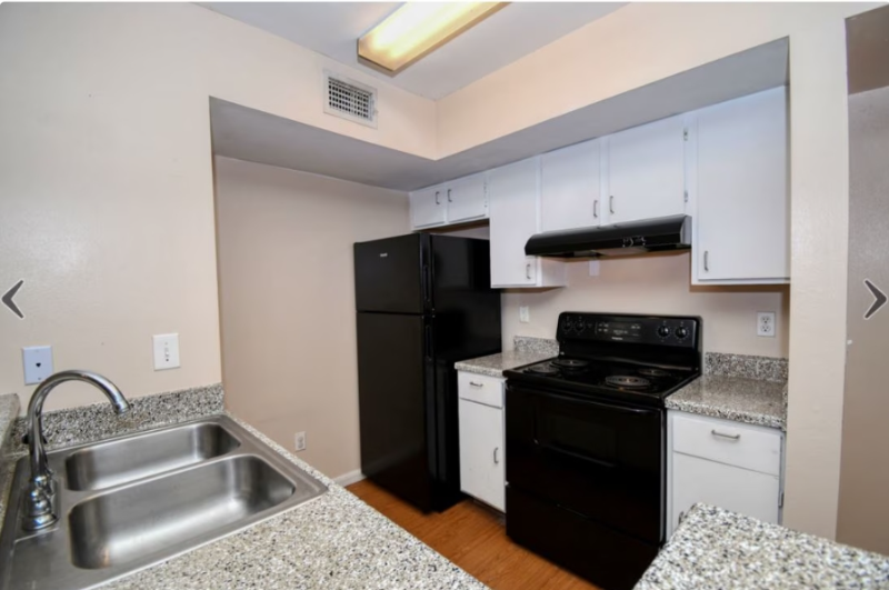 2121 Lobdell Blvd #J56 - Photo 2 of 13