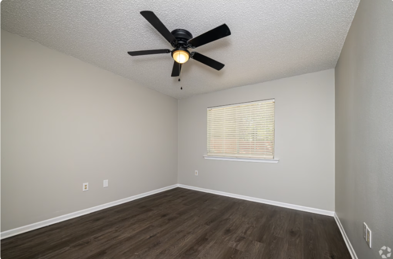 2121 Lobdell Blvd #J56 - Photo 3 of 13