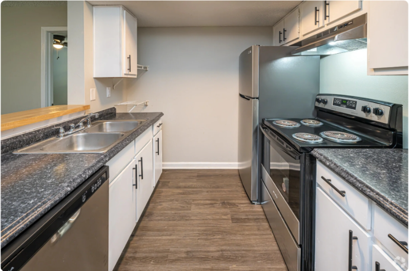 2121 Lobdell Blvd #J56 - Photo 6 of 13