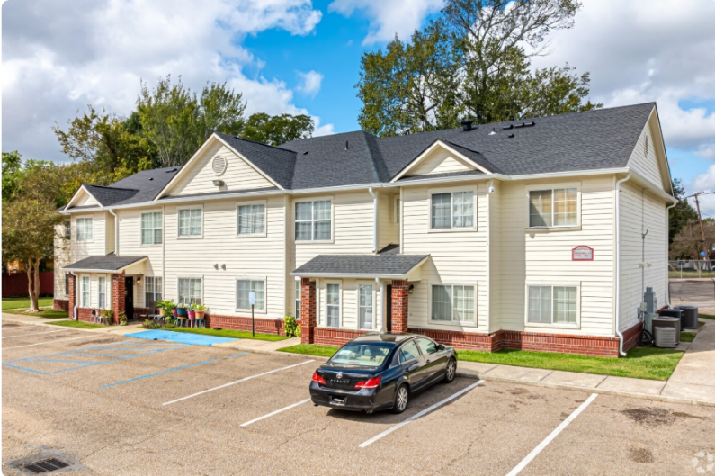 2121 Lobdell Blvd #J56 - Photo 7 of 13