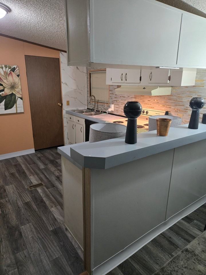 51 Foundry St - Photo 2 of 8